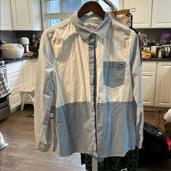 Vineyard Vines Blue and White Colorblock Shirt - Picture 1 of 13